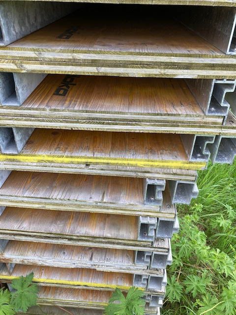 Foto: 300 m� gebrauchter Kassettenboden