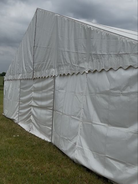 Foto: Zelthalle 15x30 m mit Sto (auch als 10 x 30 m aufstellbar)