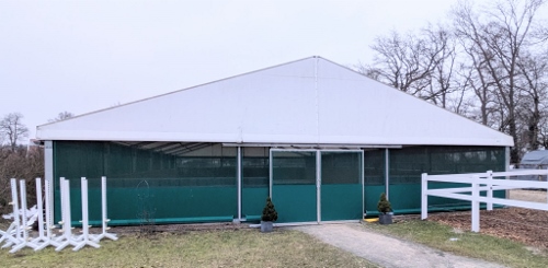 Foto: erh�htes Lagerzelt / Reitzelt 15x30m